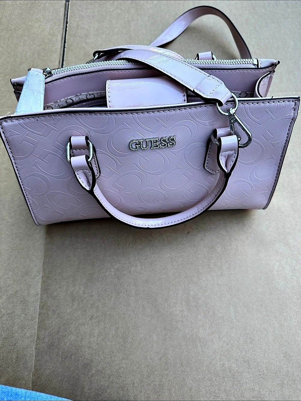GUESS Logo Satchel in Pink